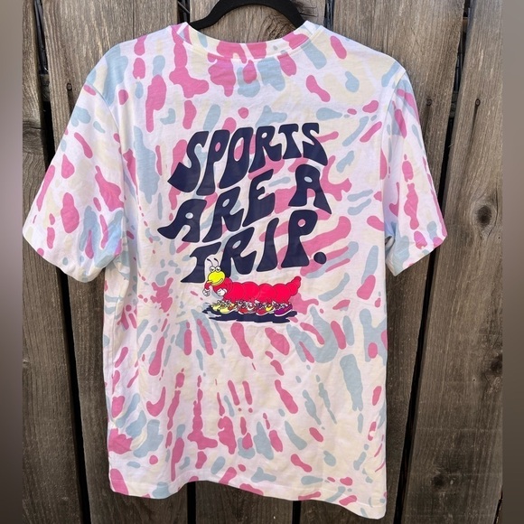 Men's Nike T-Shirt Multicolor Sports Mushrooms M Crew Psychedelics Art Trip 60s - Picture 1 of 14